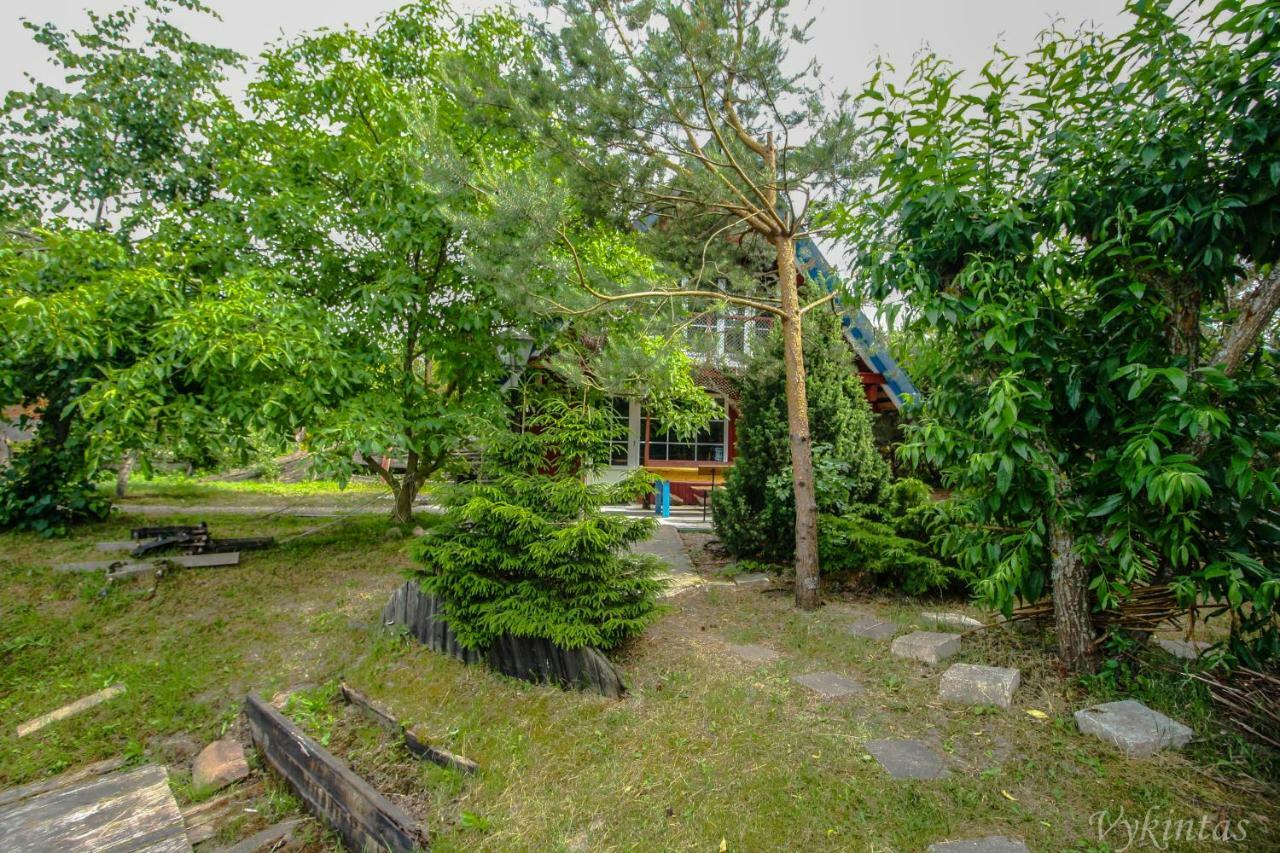 Rusnietis Pension Buitenkant foto